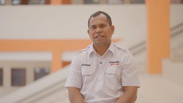 Kisah Anak Petani Flores yang Kini Mengabdi di Sekolah Rakyat