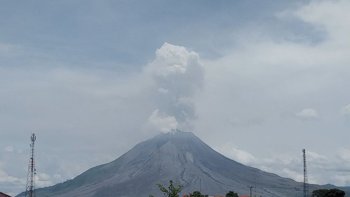 Aktivitas Gunung Sinabung Meningkat-Warga Mengungsi, Awas Bencana Baru