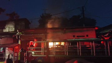 Penyebab Kebakaran Rumah di Koja Jakut: Api Kompor Menyambar Bensin