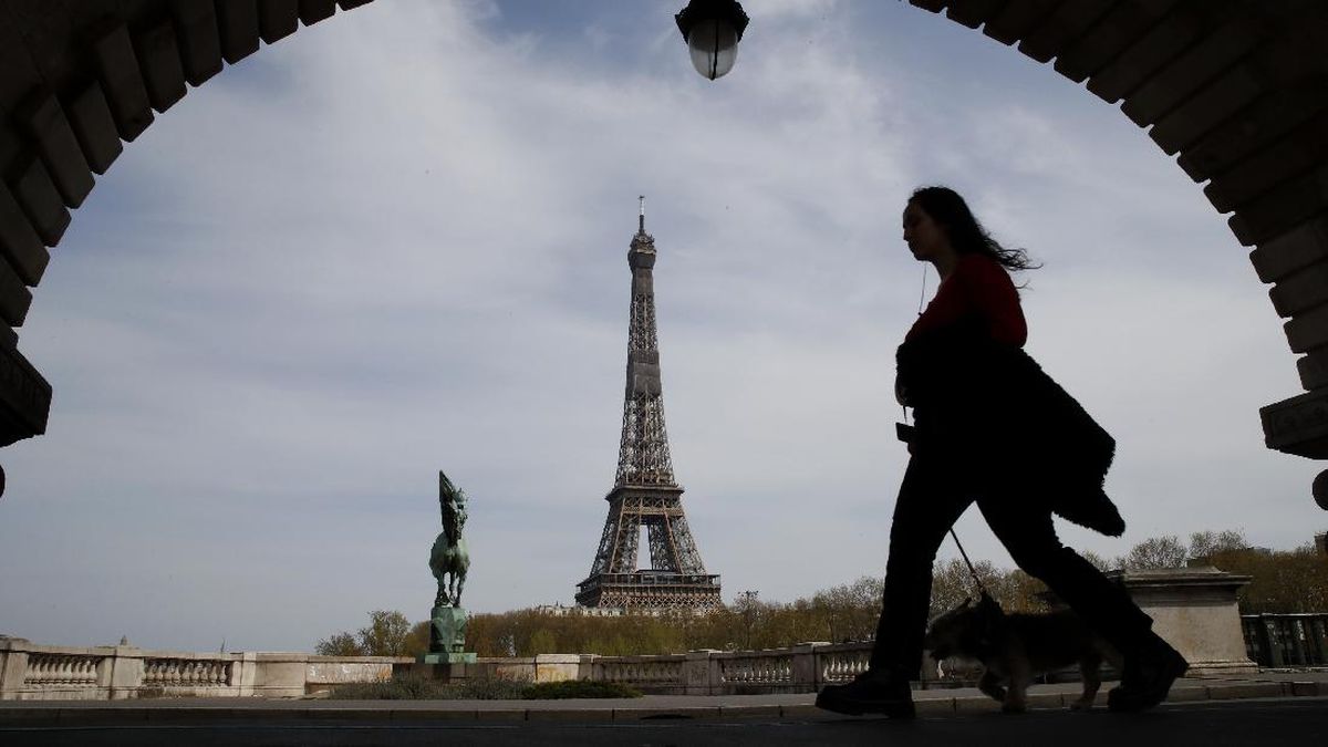 Menara Eiffel Tutup Mendadak Imbas Kontroversi Delegasi Hindu
