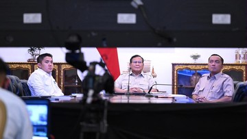 Prabowo Minta Kapolri All Out Tindak Tegas Korporasi Pelaku Karhutla