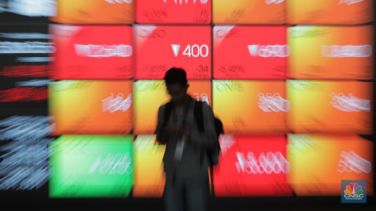 Jelang Akhir Pekan, IHSG Turun 0,33% ke Level 6.441