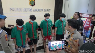 Polres Jakbar Bongkar 'Pabrik' Sinte di Tangsel, 4 Tersangka Ditangkap
