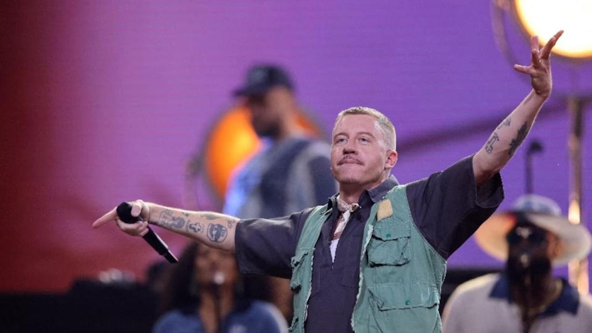 Didepak dari Tur Ed Sheeran, Harga Tiket Konser Macklemore Naik