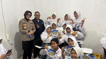 Polrestro Bekasi Kota Hadir di 126 SMK Perkuat Program Bapak Asuh