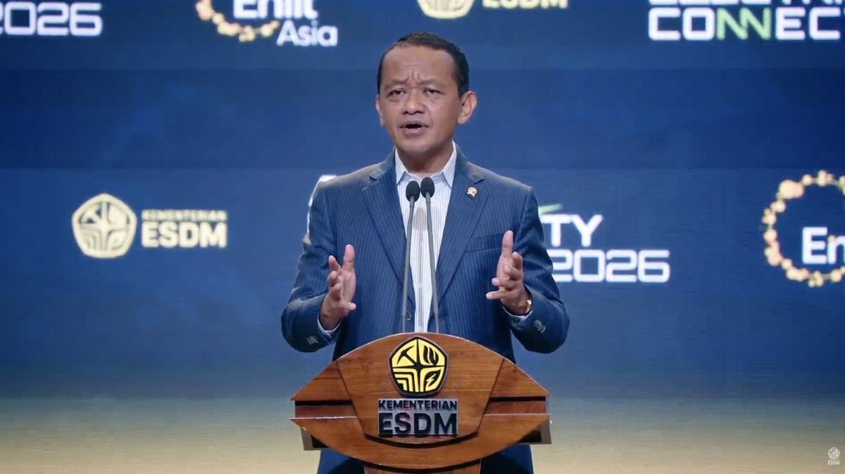 Bahlil Targetkan PLTS 100 Giga Watt Bakal Terbangun dalam 3 Tahun