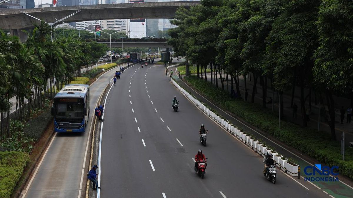 Ada Demo Buruh Hari Ini, Begini Lengangnya Penampakan Sudirman-Thamrin