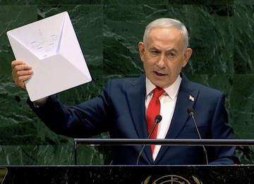 Kelakuan Aneh Netanyahu Pidato di PBB Sambil Bawa Starlink