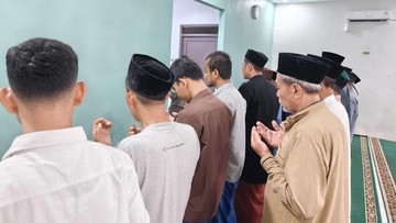 Rombongan Jurnalis Hilang 20 Hari di Anak Krakatau, Keluarga Gelar Salat Gaib