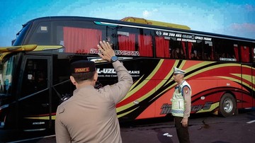 Polda Metro Puji Penyampaian Aspirasi Buruh di DPR Berlangsung Tertib