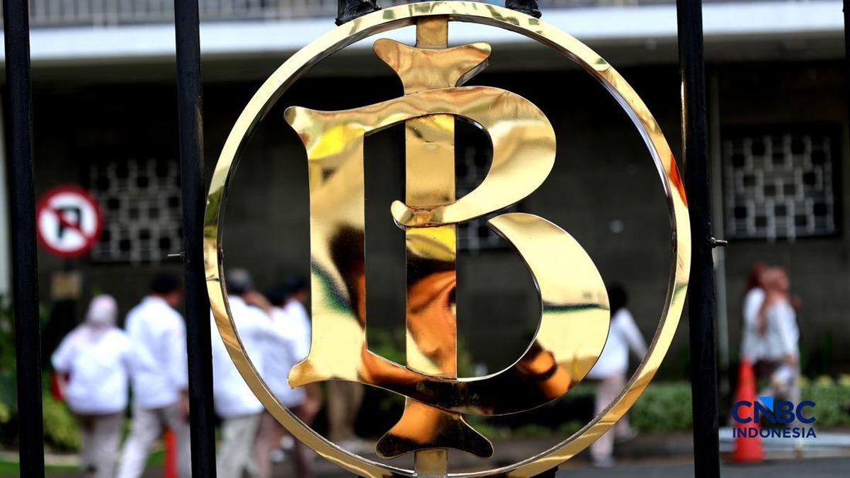Dolar Sentuh Rp 18.000, BI Rate Bisa Naik Bulan Depan?