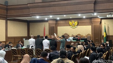 Eks Menag Yaqut Bantah Ancaman Dikeluarkan dari 'Gerbong' Jika Tak Patuh