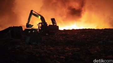 TPA Jatibarang Semarang Terbakar Malam Ini, Kandungan Gas Metana Tinggi