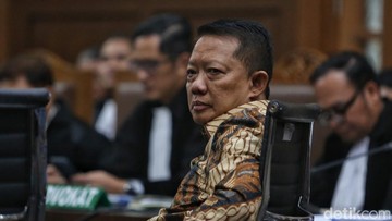 Aset Gila-gilaan Eks Jampidsus Febrie Terungkap di Dakwaan