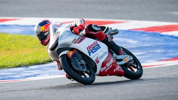 Hasil Kualifikasi Moto3 Mandalika 2026: Veda Ega Ketujuh, Uriarte Tercepat