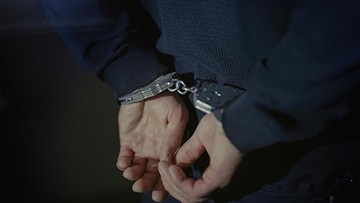 Kakek Pura-pura Ketabrak demi Usaha Kopi Berakhir di Kantor Polisi