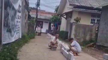 Kronologi Warga vs Penghuni Cluster di Depok soal Bakar Sampah, Akses Ditembok