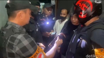 Polisi Gerebek Salon Diduga Jadi Gudang Sabu di Makassar, 4 Orang Ditangkap