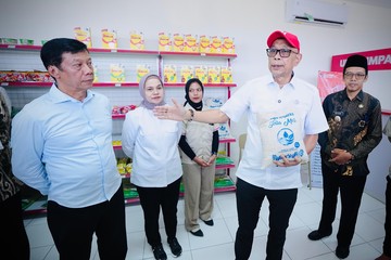 Cek Kopdes di Magelang, Wamensos: Bantu Masyarakat Penuhi Kebutuhan Pokok