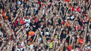 Bung Ferry Sarankan The Jakmania Tidak Banding Sanksi Komdis PSSI