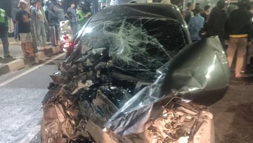 Ngebut Tabrak Pikap Bikin Mobilio Maut di Jaksel Sampai Tak Berbentuk