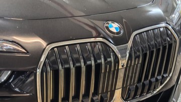 KPK Sita Mobil BMW hingga BYD dari Tersangka Korupsi Dana Bencana BNPB