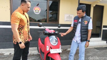 Viral Wanita Magelang Niat Maling Motor Teman di Salon Pakai Pikap