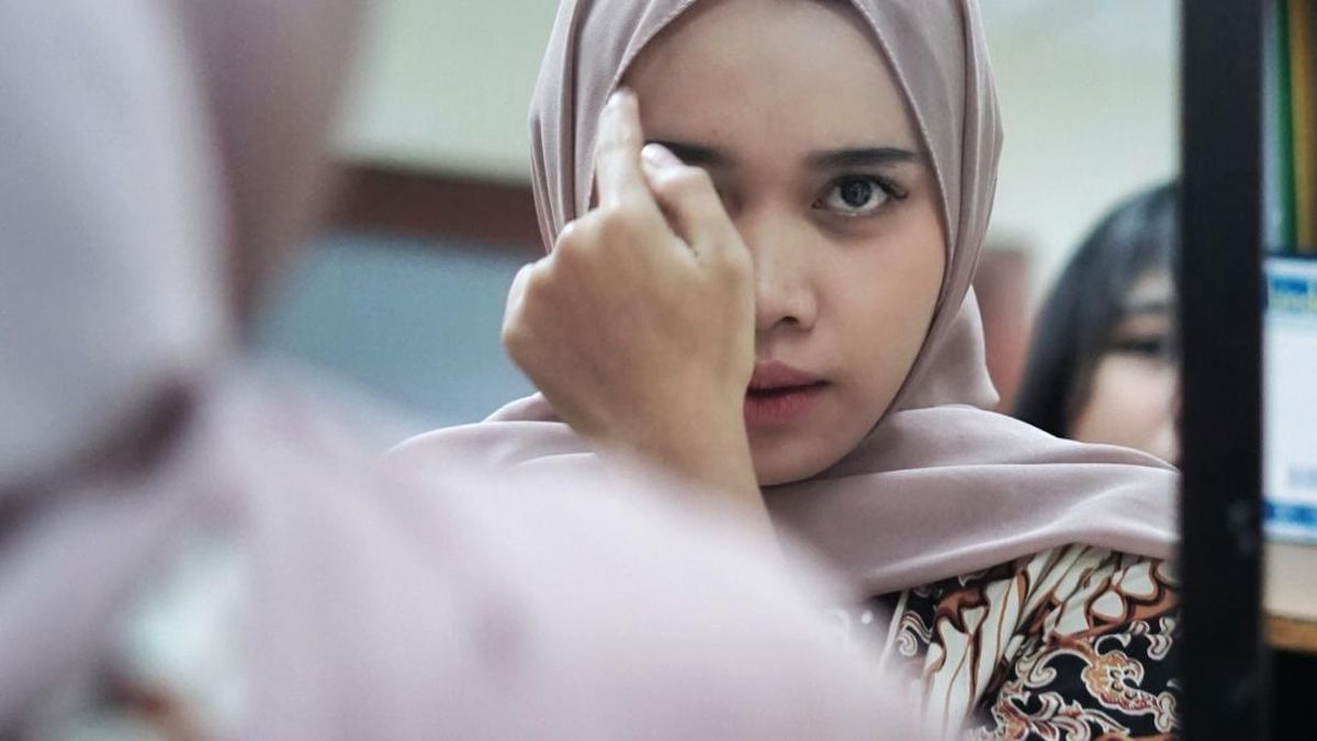 Mata Kanan Bawah Kedutan? Ini Artinya Menurut Medis dan Spiritual