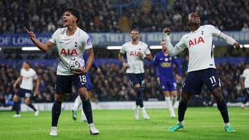 Chelsea Dipermalukan Spurs 0-2, Kartu Merah Palmer Jadi Sorotan