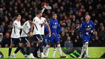 Chelsea Hobi Koleksi Kartu Merah