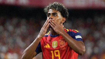 Lamine Yamal Pemain Muda Terbaik 2026