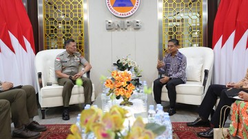 BNPB: Malaysia Tawarkan Pesawat Amfibi-Helikopter Atasi Karhutla