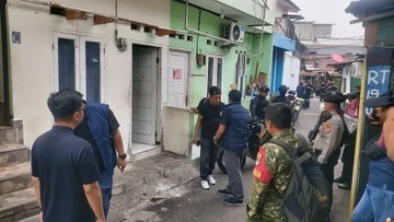 Polda Metro Gerebek Sarang Narkoba Kampung Berland, 8 Orang Ditangkap