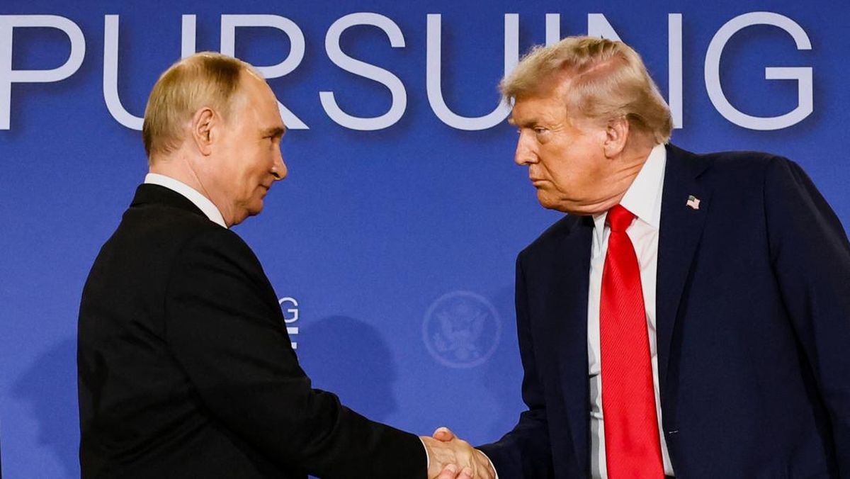 Kenapa Trump Mulai Lembek ke Putin? Solar Rusia Jawabannya!