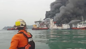 Usut Terbakarnya Kapal Batumandi, Polda Banten Periksa 49 Saksi
