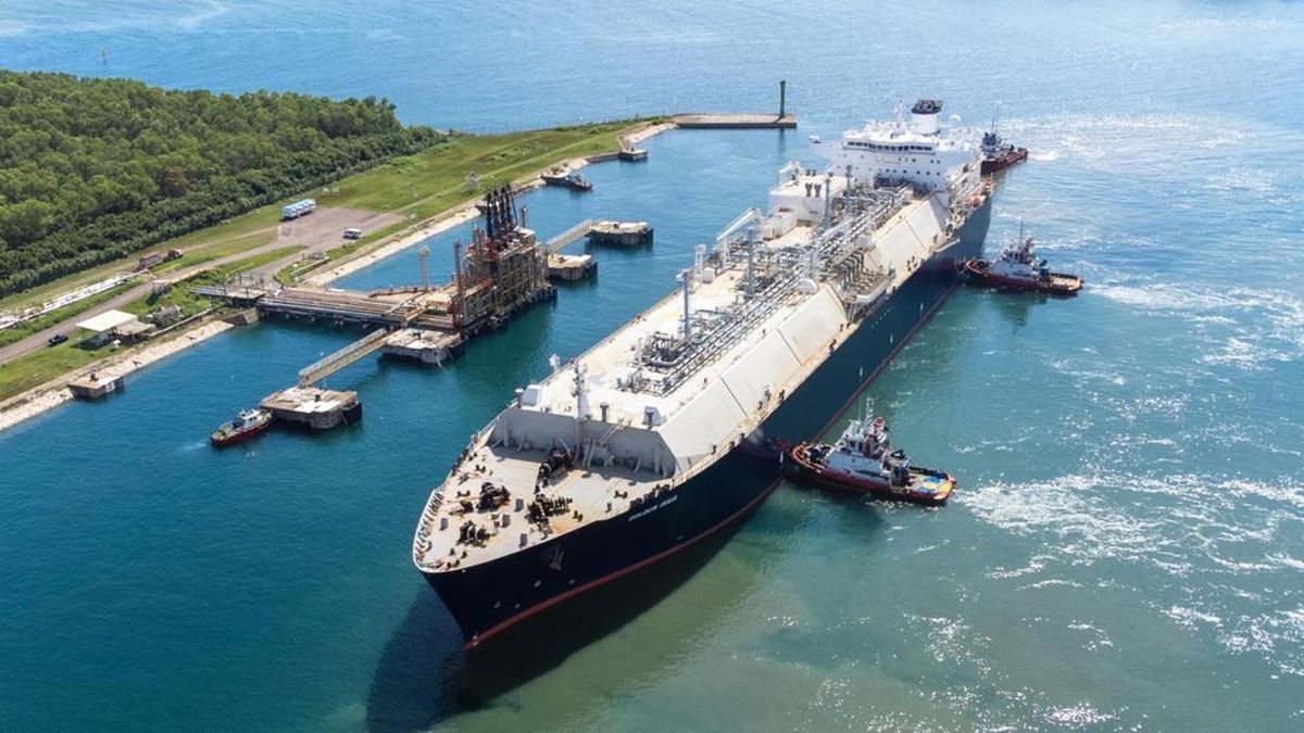 Ada Dugaan Singapura Jual Lagi Sebagian Pasokan LNG dari RI